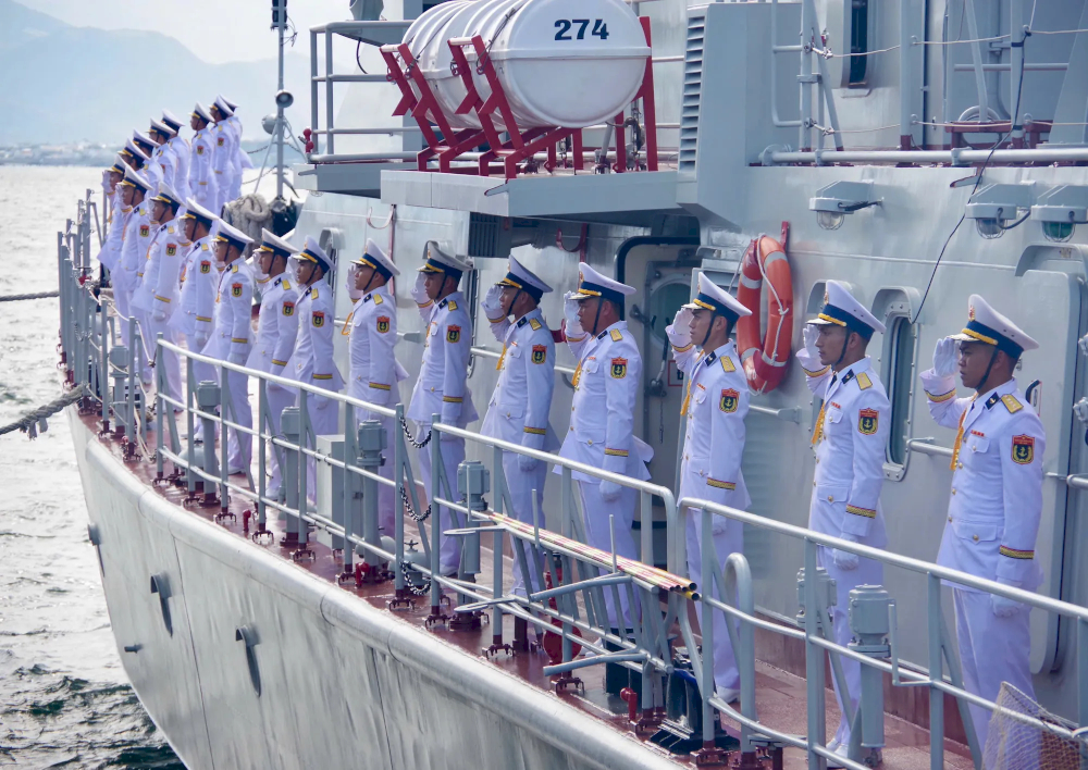 Tập huấn cho lễ diễu binh trên biển